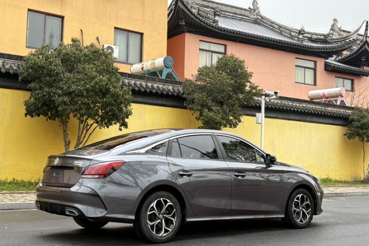 Used MG 5 2021 180 DVVT CVT Youth Luxury Edition