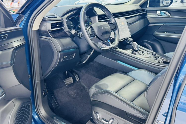 Used Lynk & Co 05 2020 2.0TD Two-Wheel Drive Shine Halo