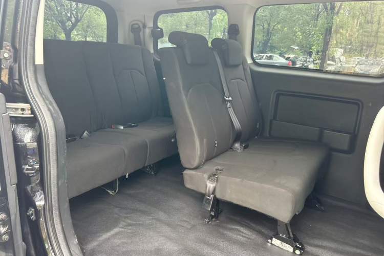 Used JAC Refine M3 2023 1.8L 7/8-Seater Comfort Edition
