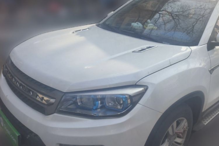 Used CHANGAN CS75 2016 2.0L Manual Luxury Version China IV Standard
