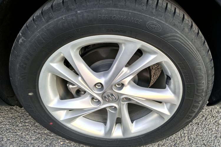 Used Buick Regal 2024 25T Deluxe Edition Exterior 1