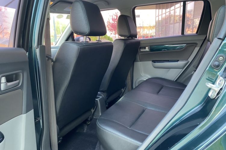 Used Suzuki Swift 2016 1.5L Manual Fashion Edition Cool Play Version Interior 3