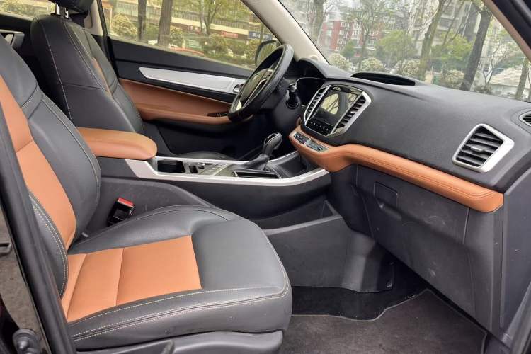 Used Geely Auto Vision X6 2018 1.4T CVT 4G Connected Luxury Version
