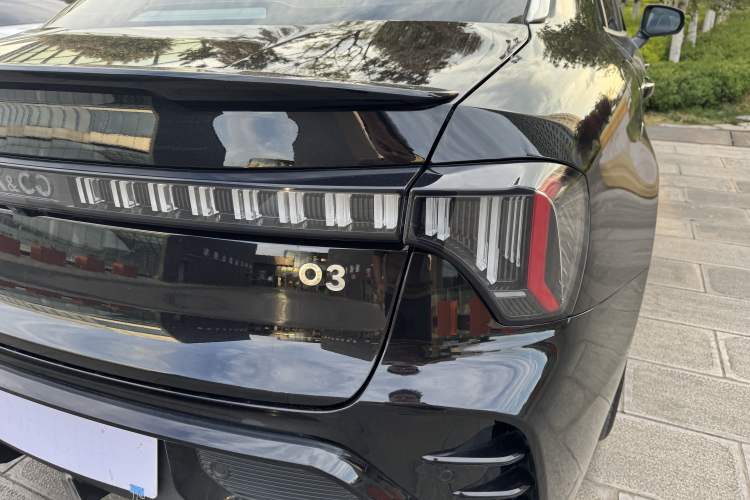 Used Lynk & Co 03 2025 1.5TD DCT Champion Edition Plus Exterior 9