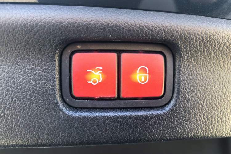 Used Mercedes-Benz C-Class 2022 C 260 L Obsidian Night Sport Edition Interior 14