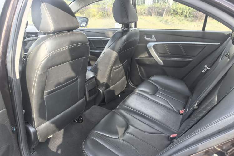 Used Geely Auto Emgrand 2017 Sedan Million Edition 1.5L Manual - Upward Version
