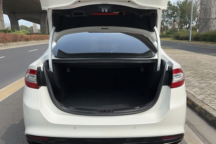 Used Ford Mondeo 2013 2.0L GTDi 200 Fashion Edition
