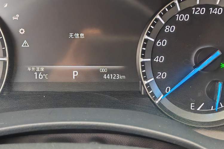 Used Toyota Highlander 2023 2.5L Smart Electric Hybrid Dual-Engine Two-Wheel Drive Elite Version 5 Seats
