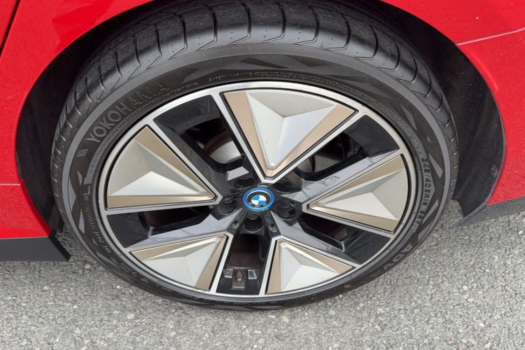 Used BMW i3 2023 eDrive 40 L Midnight Sports Package
