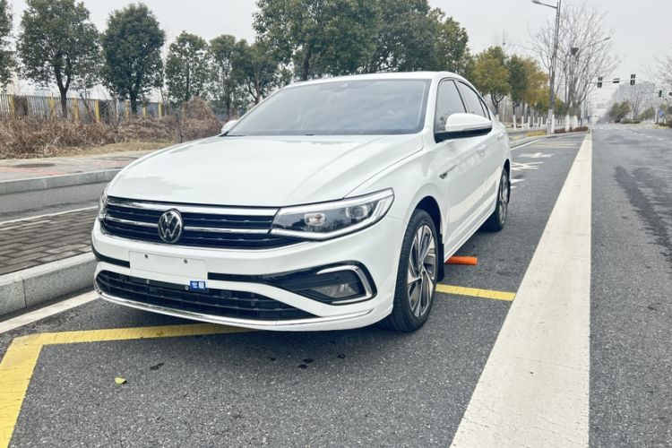 Used Volkswagen Bora 2023 300TSI DSG Prestige Edition