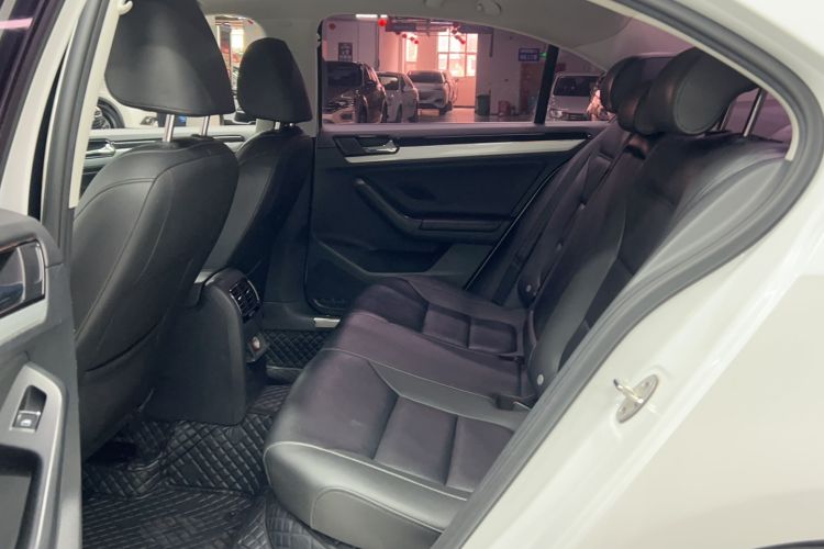 Used Volkswagen Sagitar 2015 1.6L Automatic Comfort Model