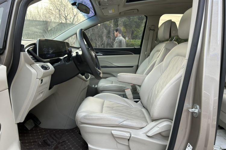 Used Buick GL8 2023 ES Lu Zun Comfort Model