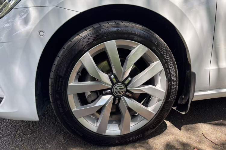 Used Volkswagen Golf Sportsvan 2019 280TSI Automatic Voyage Model China V Standard Exterior 10