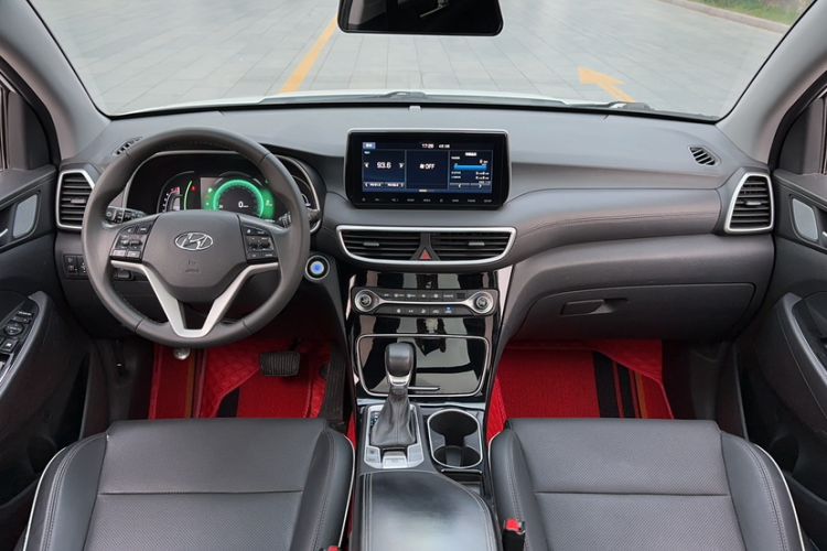 Used Hyundai Tucson 2019 280TGDi Dual-Clutch Two-Wheel Drive Fashion Edition China VI Standard Interior 2