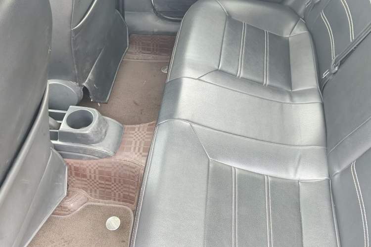 Used Volkswagen Polo 2018 1.5L Manual Drive-Comfort Model Interior 7