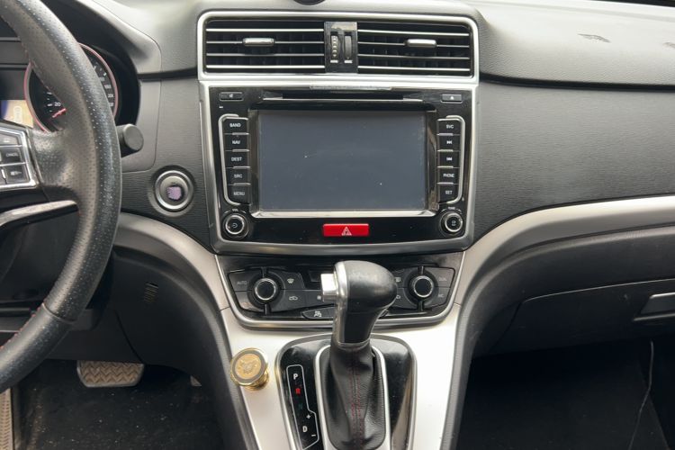 Used Haval H6 2015 Sport Edition 1.5T Automatic Two-Wheel Drive Luxury Model