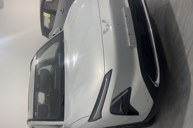 Used Wuling Xingguang S 2024 130 km Flagship Version Exterior 3