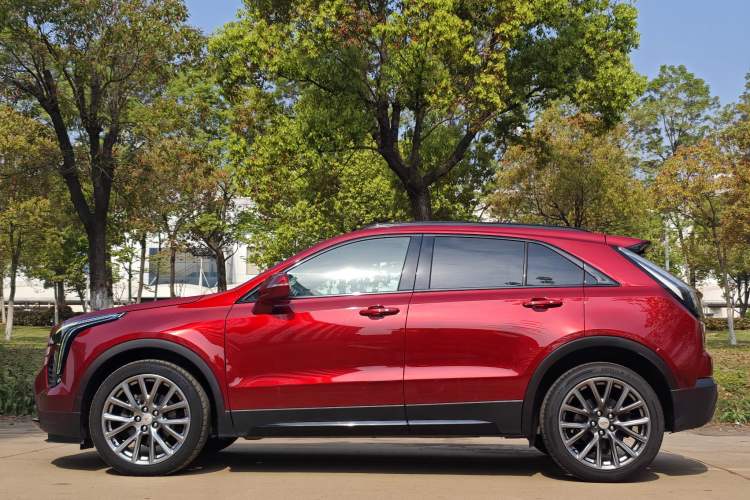 Used Cadillac XT4 2022 28T Four-Wheel Drive Platinum Edition Exterior 7