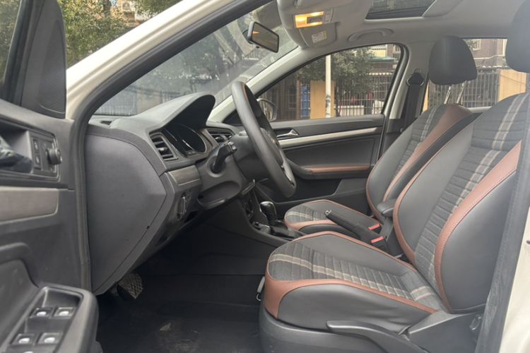 Used Volkswagen Lavida 2019 Lavida Start 1.5L Automatic Comfort Edition China VI Standard Interior 5