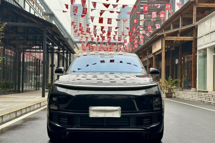 Used Li Auto L8 2024 Pro Model
