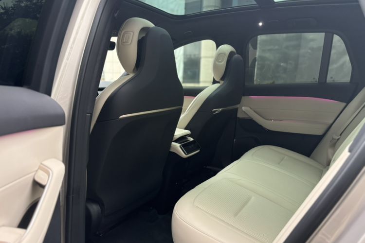 Used Nio ES6 2024 75 kWh
