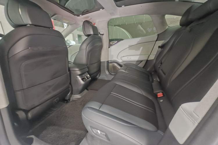 Used Zeekr 007 2024 Rear-Drive Intelligent Driving Version 75 kWh
