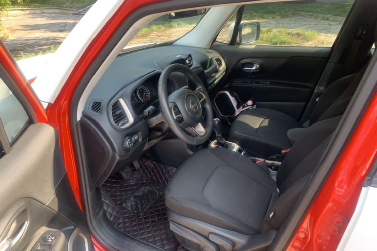 Used Jeep Renegade 2018 Connected Large Screen Version 180T Automatic High-Energy Edition
