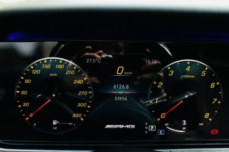 Used Mercedes-Benz E-Class 2022 Revised E 300 L Sporty and Stylish Edition Odometer Close Up