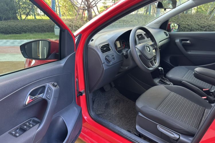 Used Volkswagen Polo 2014 1.4L Automatic Comfort Edition