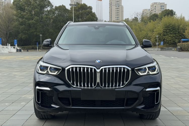 Used BMW X5 2022 Restyled xDrive 30Li Luxury Version M Sport Package
