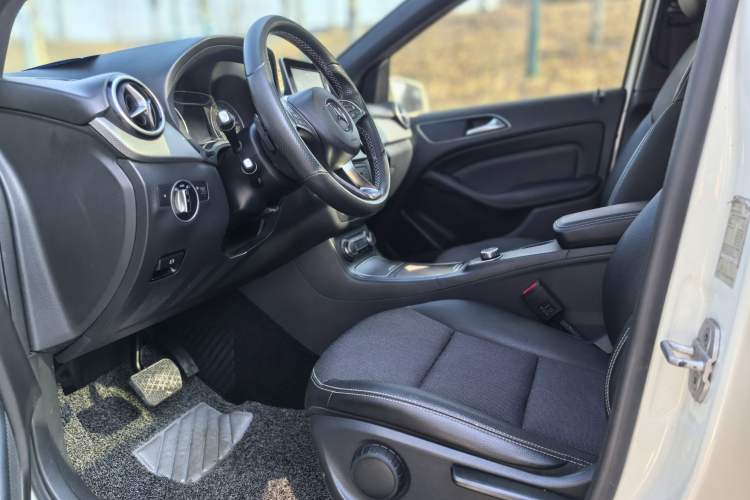 Used Mercedes-Benz B-Class 2015 B 200 Sport Edition