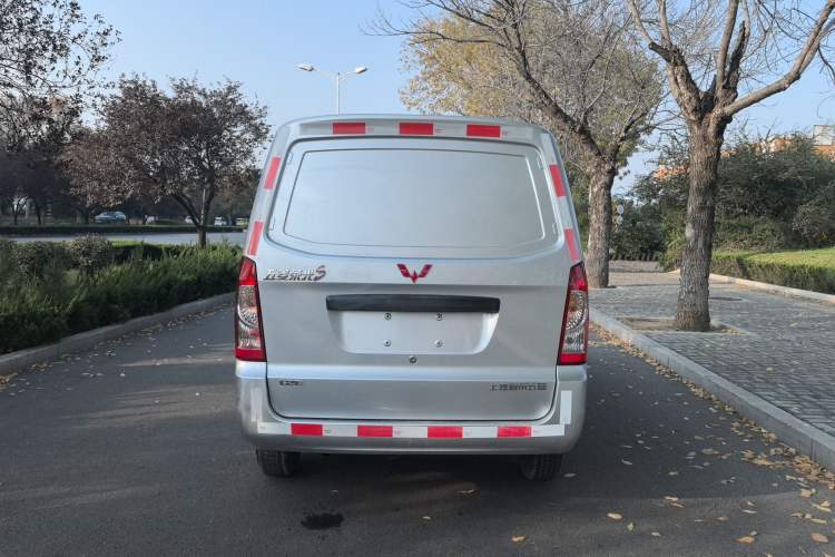 Used Wuling Rongguang S 2021 1.2L Base Model Window-Sealed 5-Seat LSI Car