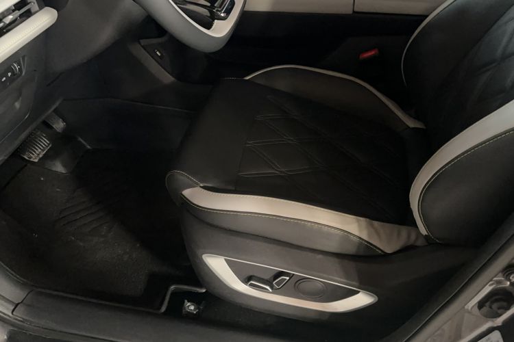 Used CHANGAN CS75 PLUS 2023 3rd Generation 1.5T Automatic Prestige Model
