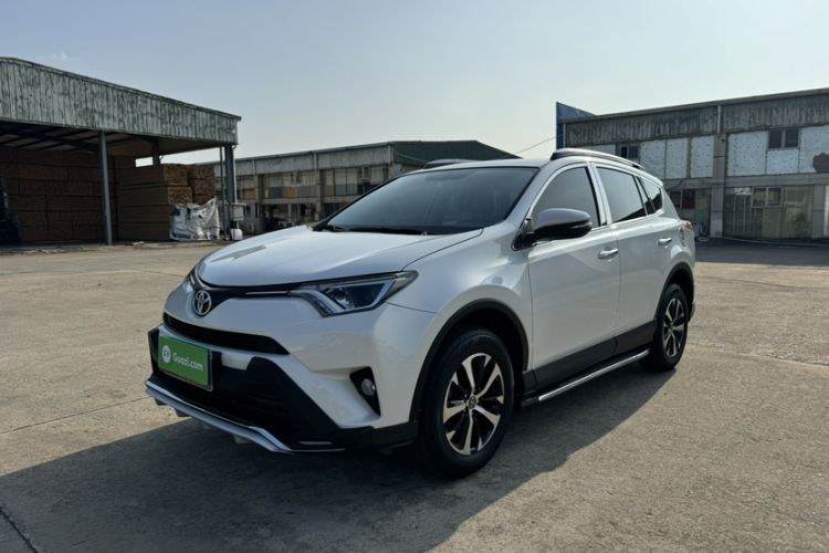 Used Toyota RAV4 2019 2.0L CVT Two-Wheel Drive Pioneer Edition China V Standard