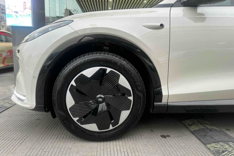 Used IM LS7 2023 77 kWh Urban Fit Rear-Wheel Drive