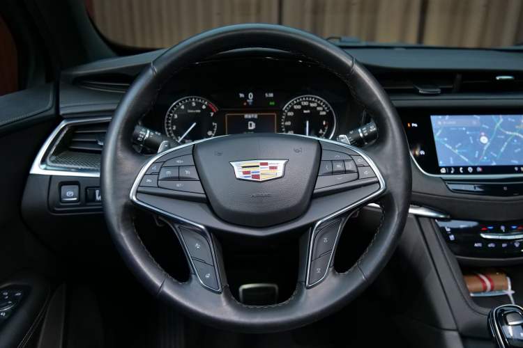 Used Cadillac XT5 2021 28T Four-Wheel Drive Leading Sport Model
