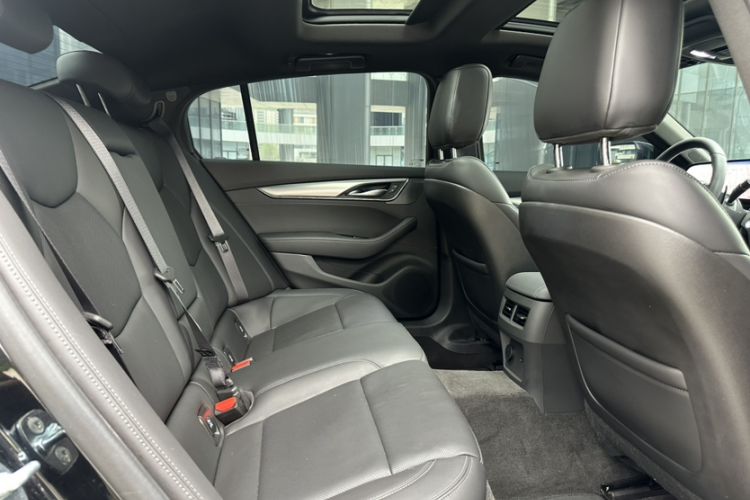 Used Cadillac CT5 2024 28T Luxury Pro Trim Interior 5