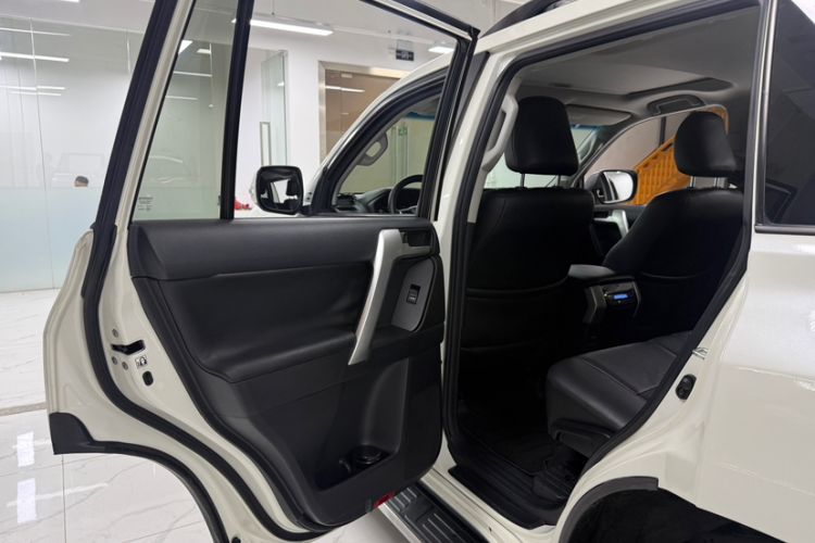 Used Toyota Prado 2018 3.5L Automatic TX
