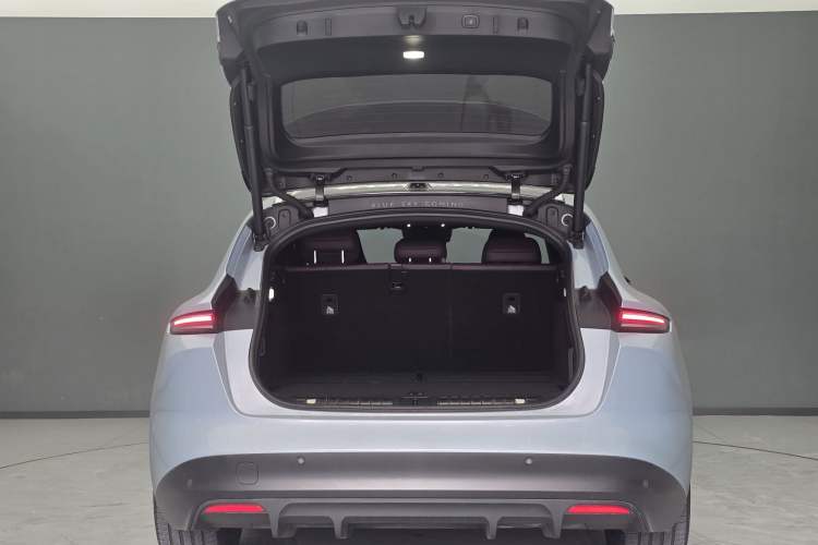 Used Nio ET5T 2023 75 kWh Touring Trunk