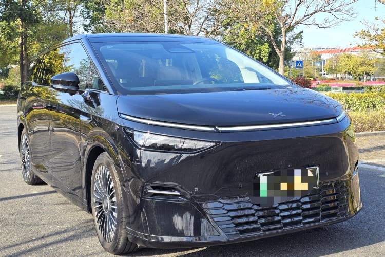 Used XPeng X9 2025 740 Ultra-Long Range Max