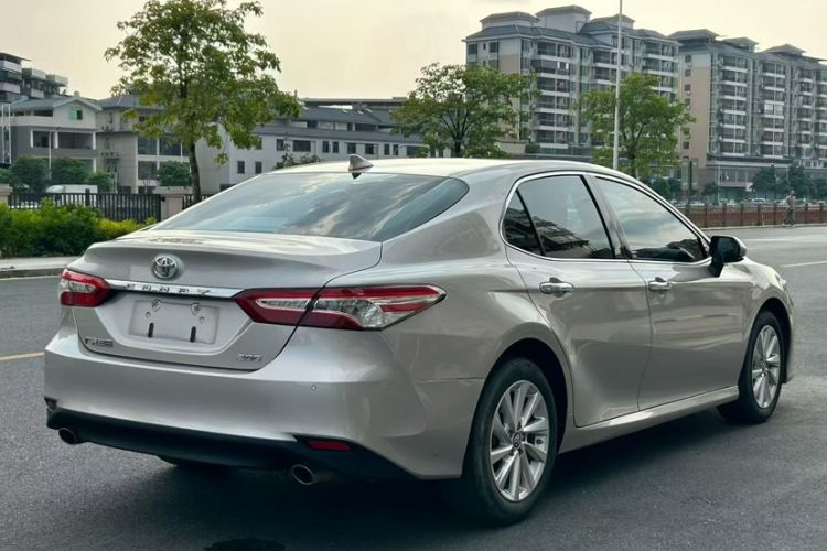 Used Toyota Camry 2021 2.0G Luxury Edition Exterior 6