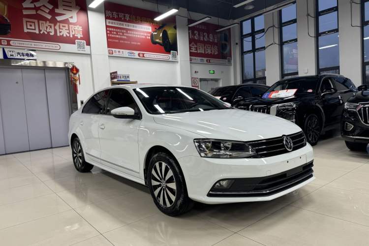Used Volkswagen Sagitar 2018 1.6L Automatic Comfort Model Exterior 2