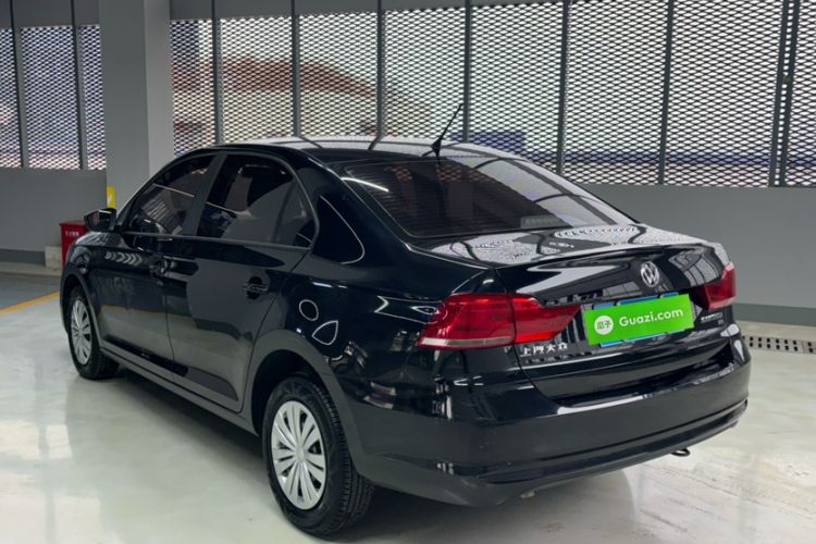 Used Volkswagen Santana 2016 1.6L Automatic Fashion Edition Exterior 7