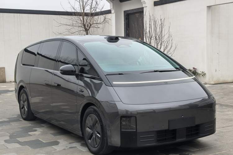 Used Li Auto MEGA 2024 Ultra Model