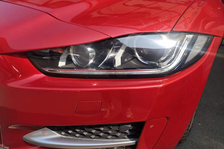 Used Jaguar XE 2015 2.0T 200 PS R-Sport