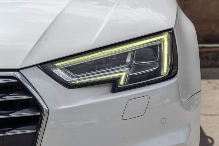 Used Audi A4L 2019 40 TFSI Ambition China VI Left Front Headlight