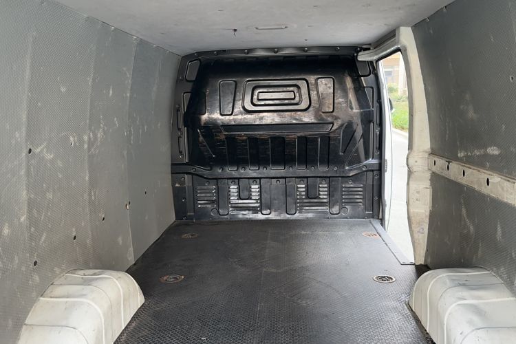 Used SAIC MAXUS EV30 2021 Pure Electric Smart Logistics Expert with Long Wheelbase—CATL