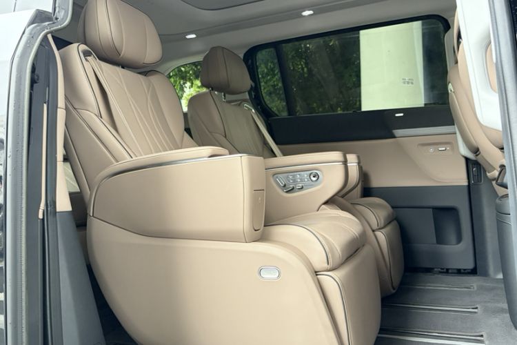 Used XPeng X9 2025 740 Ultra-Long Range Max
