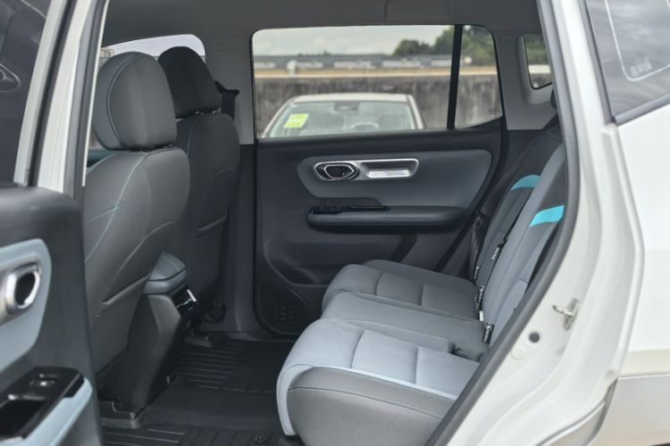 Used AION Y 2023 Plus 510 Enjoy Edition Interior 2