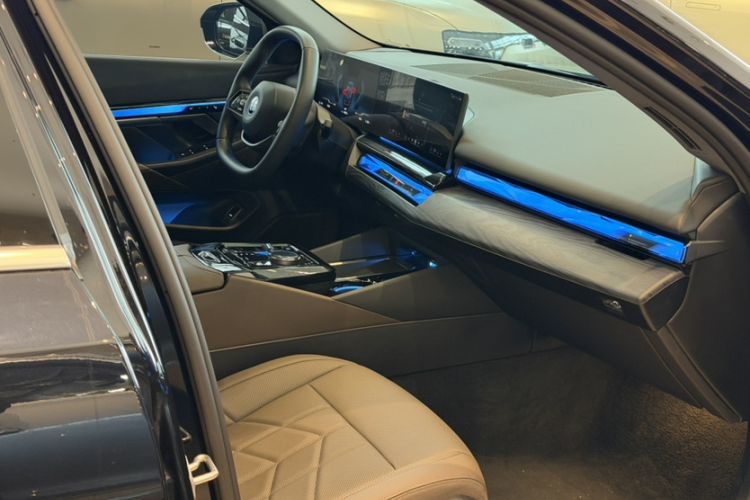 Used BMW i5 2024 eDrive 35L M Sport Package